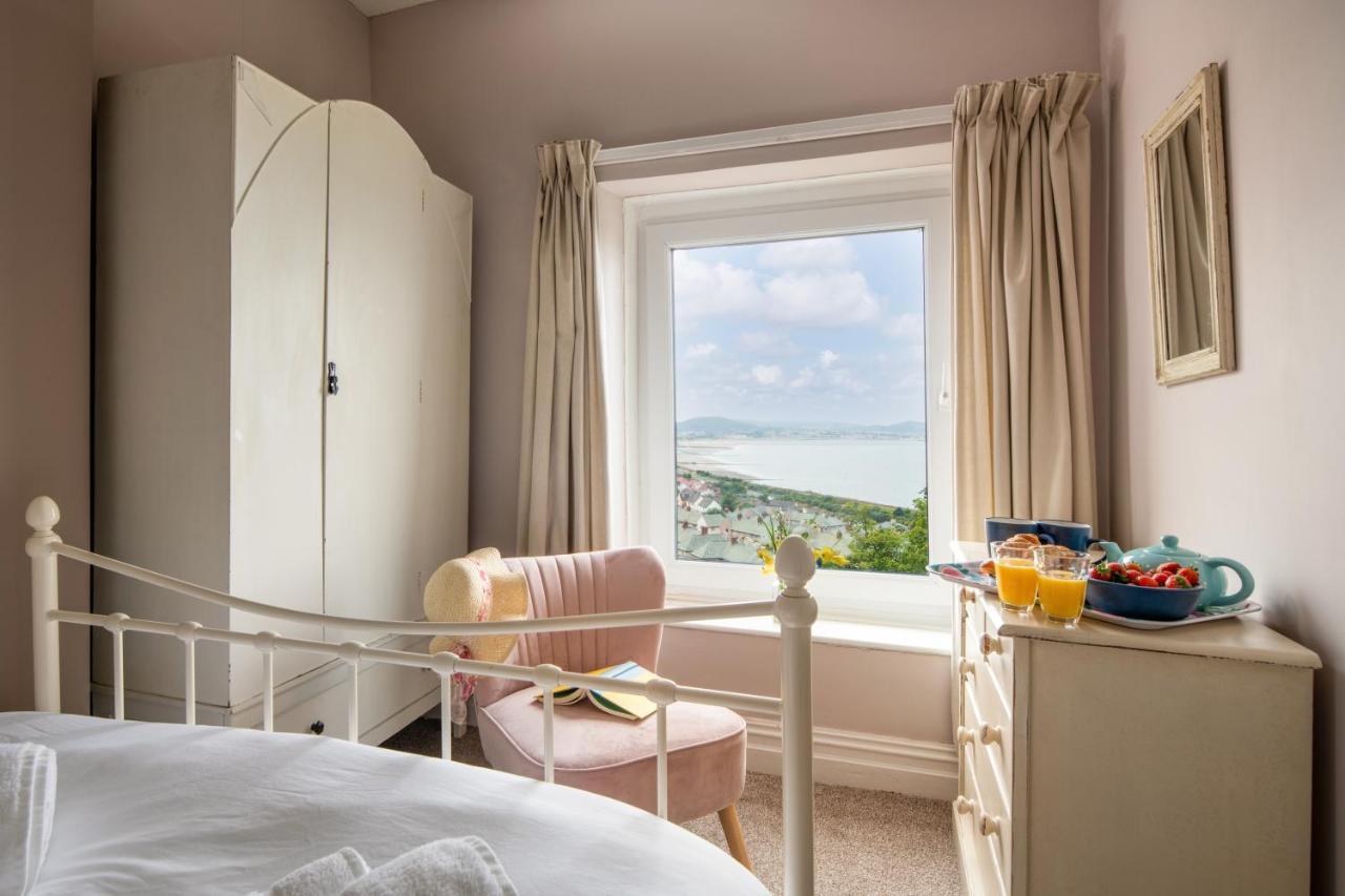Villa Windy Ridge Terrace With Beautiful Sea Views, North Wales Coast Old Colwyn Exterior foto