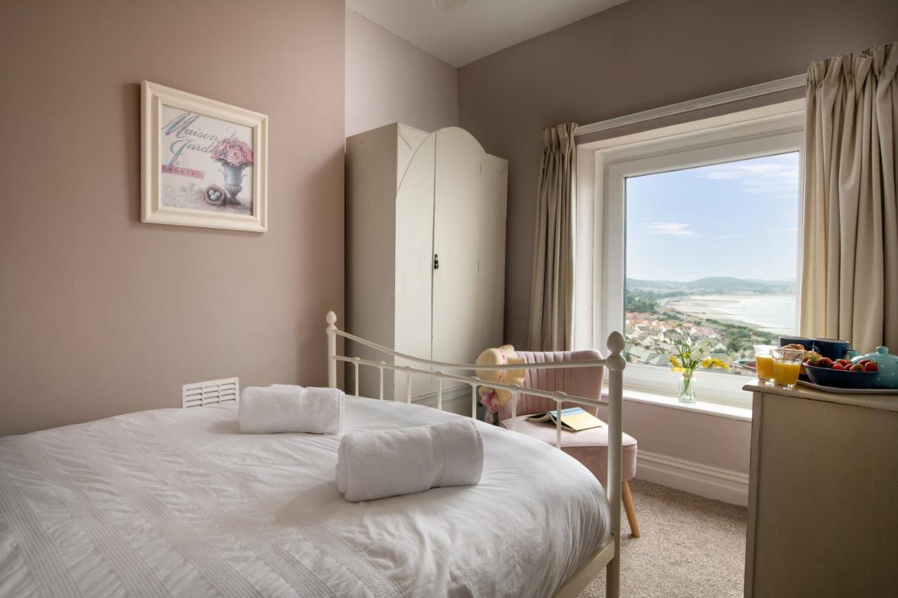 Villa Windy Ridge Terrace With Beautiful Sea Views, North Wales Coast Old Colwyn Exterior foto